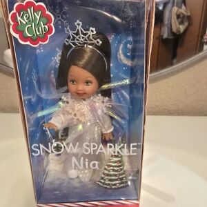 Snow Sparkle Nia Doll - White